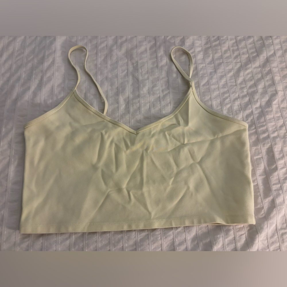 Women’s Aritzia Cropped Tank size L
